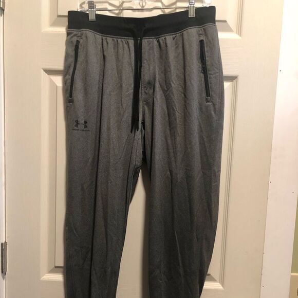 Under Armour loose-fit cold gear joggers L - Picture 1 of 5